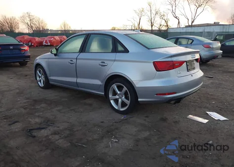 2015 Audi A3 1.8T Premium z USA, uszkodzony, nr VIN WAUACGFF5F1030904